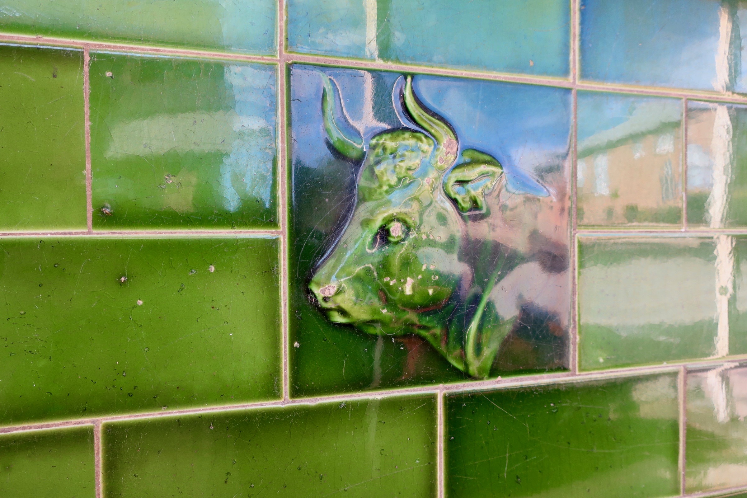 Old shop tile at Portland