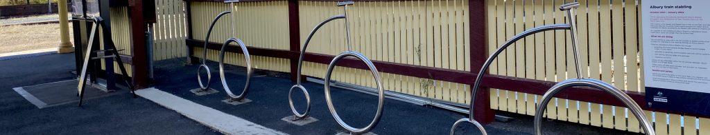 Sculpture at Albury Railway Station