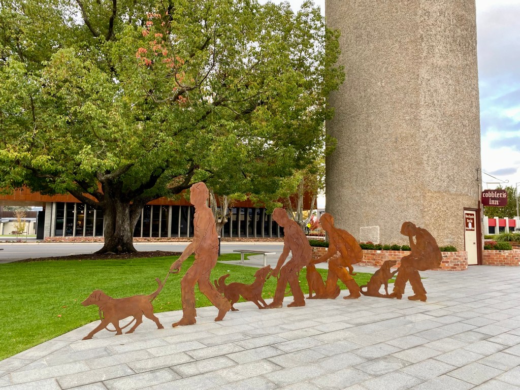 Sculpture near Wodonga Water Tower